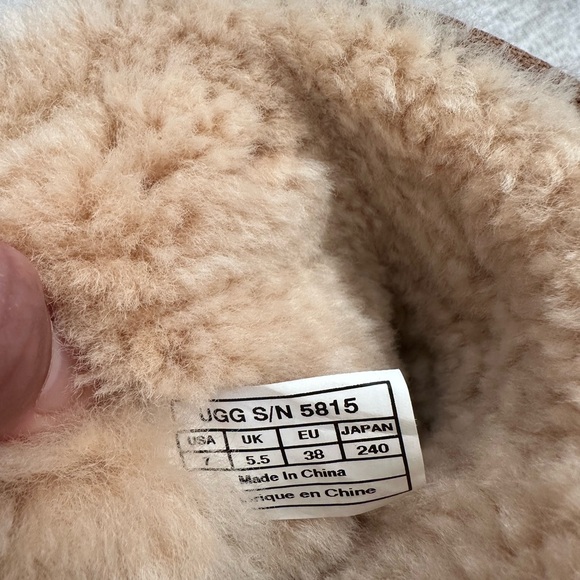 Women’s UGG Classic Tall II Boot - Picture 10 of 11